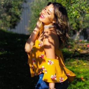 Meet your Posher, Becca